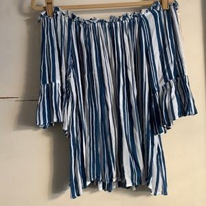 Derek heart plus off the shoulder top